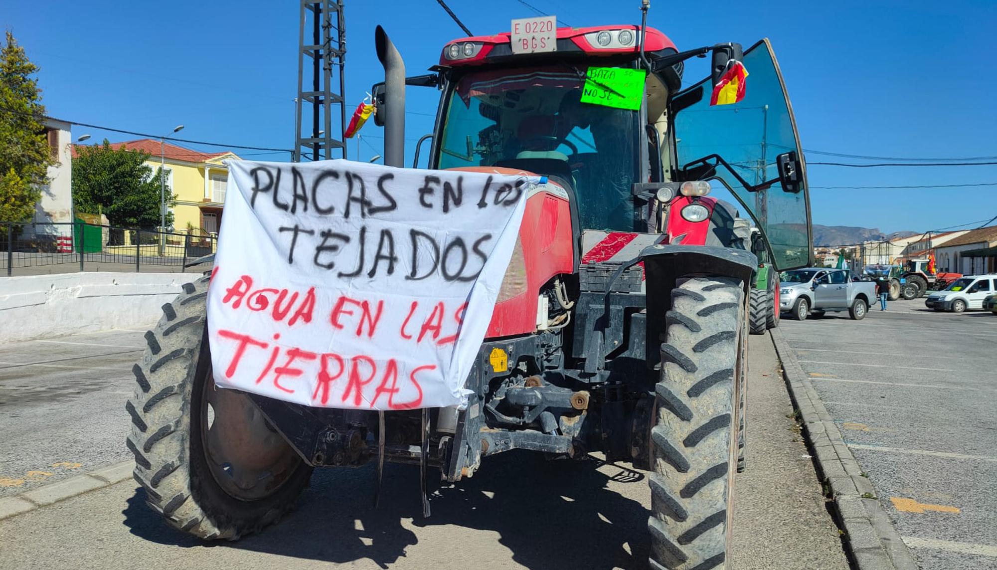 Protesta megaparque renovable Baza 01